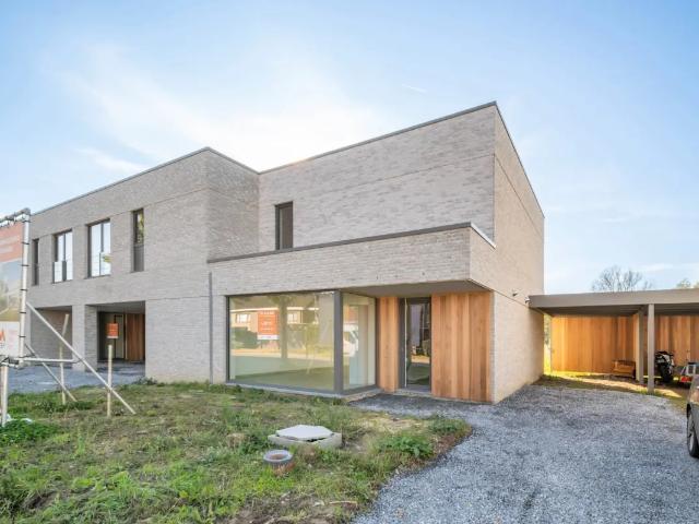 Maison vente à Beringen, Limburg