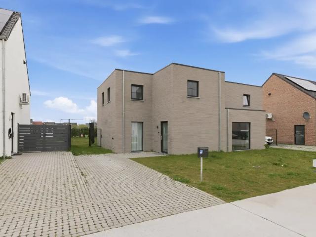 Maison vente à Munsterbilzen, Limburg