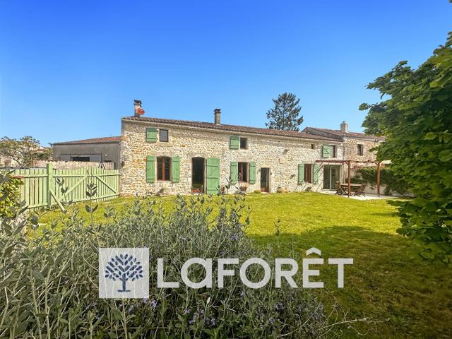 Maison vente à Saintes, Cozes