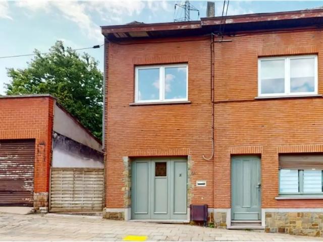 Maison vente à Châtelet, Wallonie