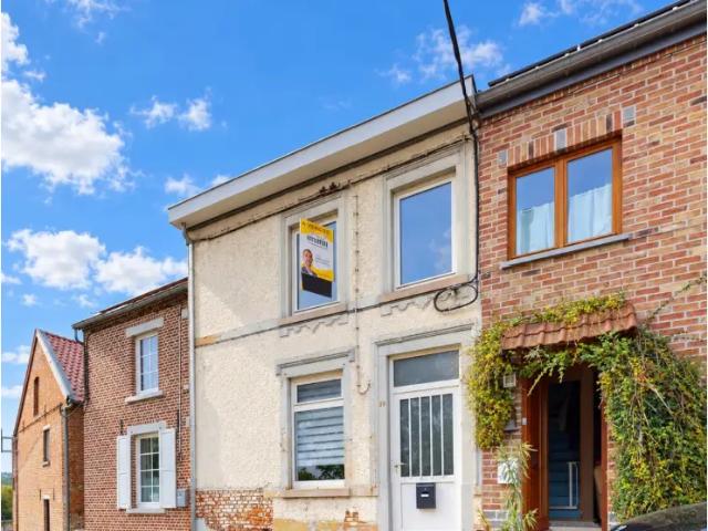 Maison vente à Courcelles
