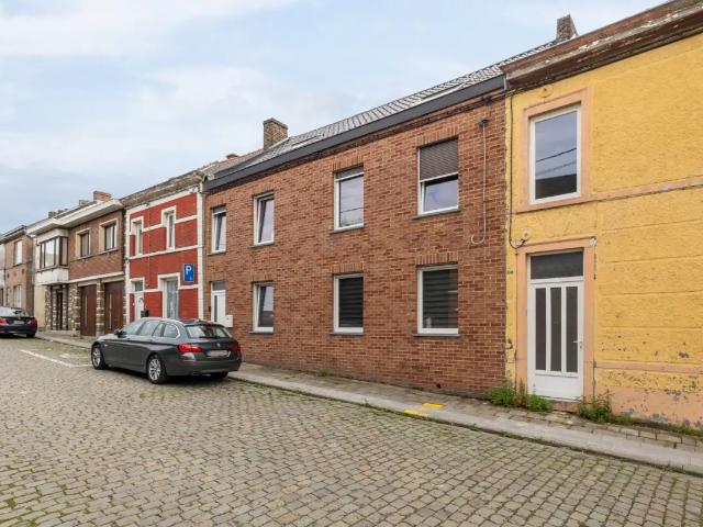 Maison vente à Courcelles