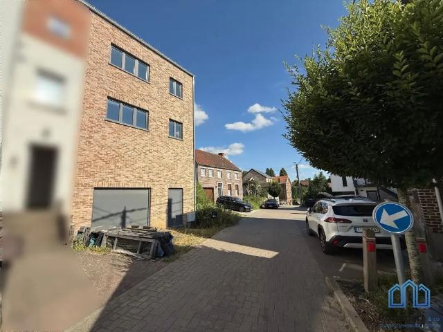 Maison vente à Court-saint-étienne, Wallonie