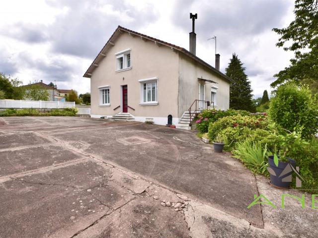 Maison vente à Rochechouart, Saint-mathieu