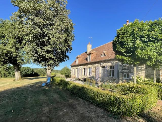 Maison vente à Aubusson, Boussac-bourg