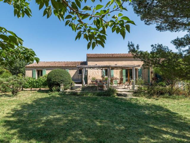 Maison vente à Apt, Lacoste