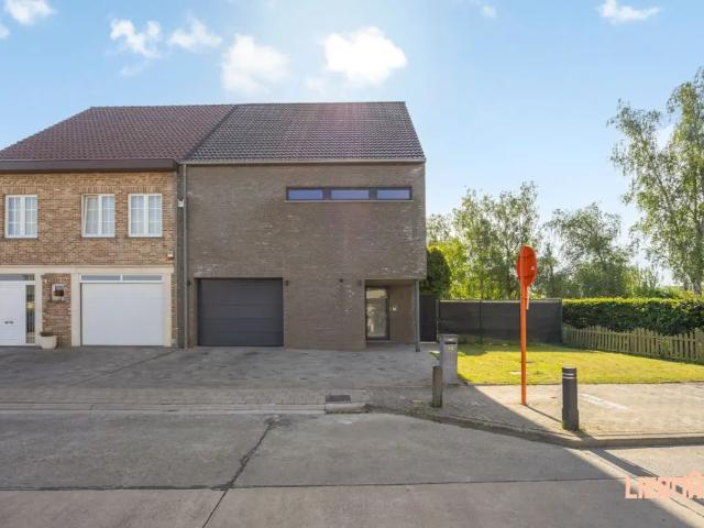 Maison vente à Denderleeuw, Oost-Vlaanderen