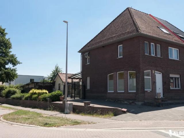 Maison vente à Diepenbeek, Limburg