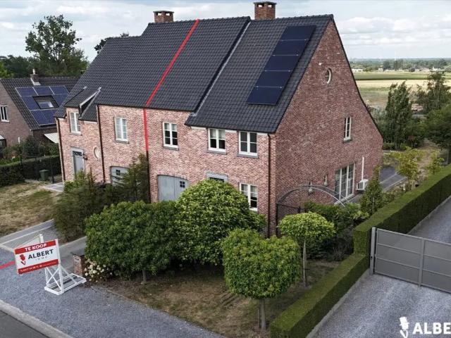 Maison vente à Diepenbeek, Limburg