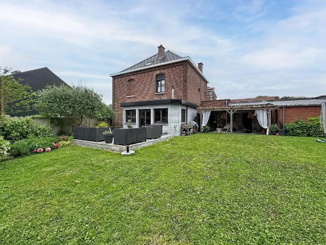 Maison vente à Esquelmes, Wallonie