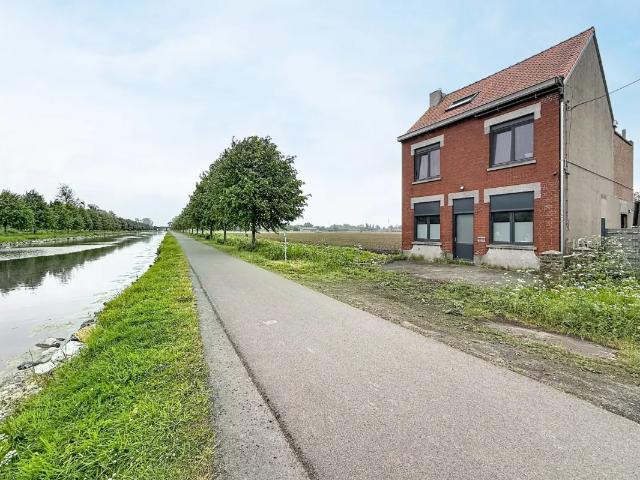 Maison vente à Esquelmes, Wallonie