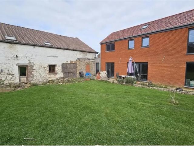 Maison vente à Estin, Wallonie