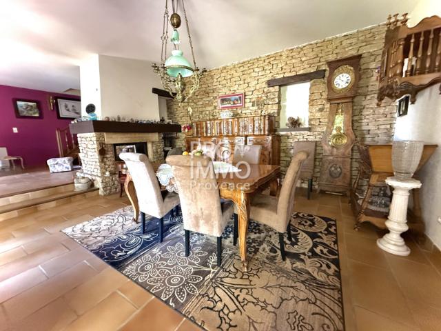 Maison vente à Aix-en-Provence, Provence-Alpes-Côte d'Azur