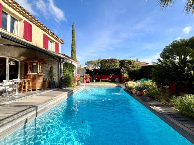 Maison vente à Arrondissement de Toulon, La Cadière-d'azur
