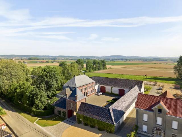 Maison vente à Arc-ainieres, Wallonie