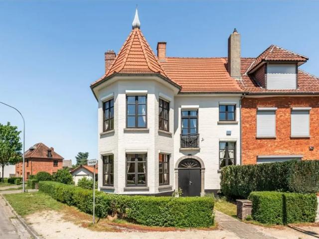 Maison vente à Genk, Limburg