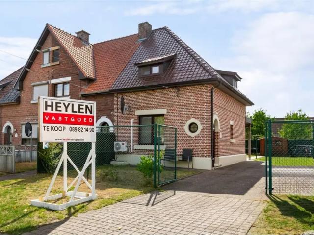Maison vente à Genk, Limburg