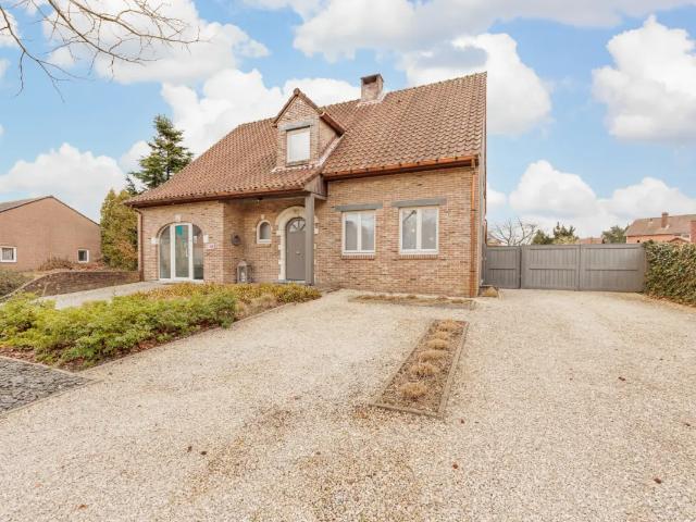 Maison vente à Genk, Limburg