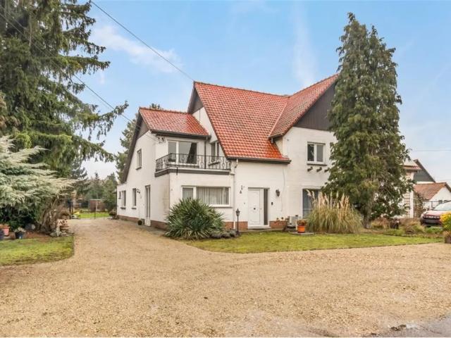 Maison vente à Genk, Limburg