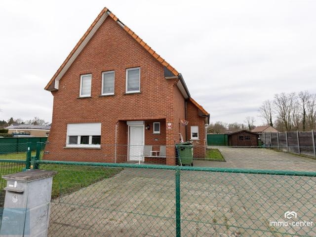 Maison vente à Genk, Limburg