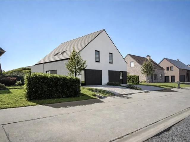 Maison vente à Lessen, Wallonie