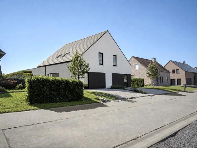 Maison vente à Lessen, Wallonie