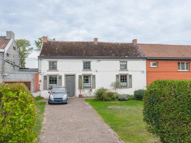 Maison vente à Gouy-lez-Piéton, Courcelles