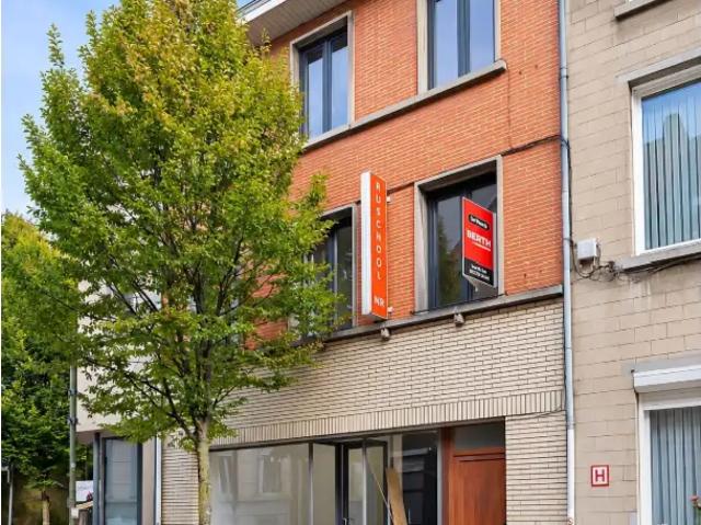 Maison vente à Nederhem, Halle
