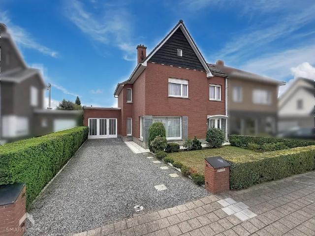 Maison vente à Courtrai, West-Vlaanderen