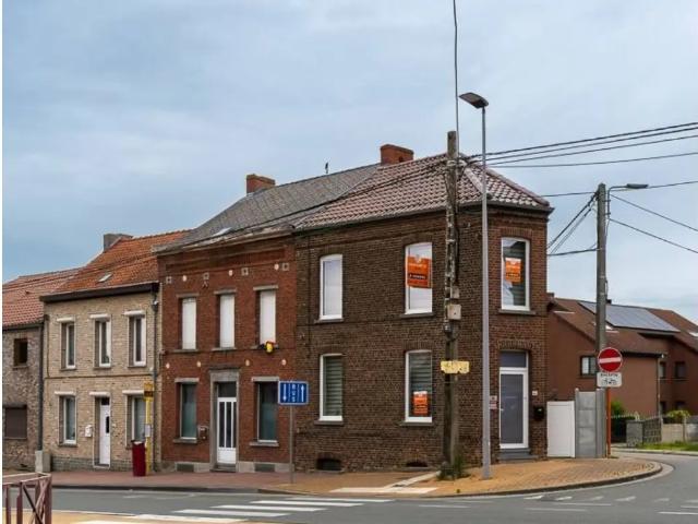 Maison vente à La Louvière, Wallonie
