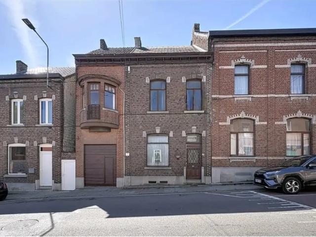 Maison vente à La Louvière, Wallonie