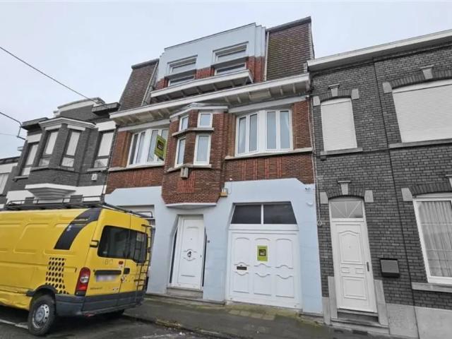 Maison vente à La Louvière, Wallonie