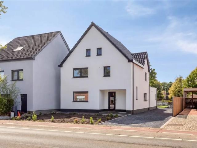 Maison vente à Beringen, Limburg