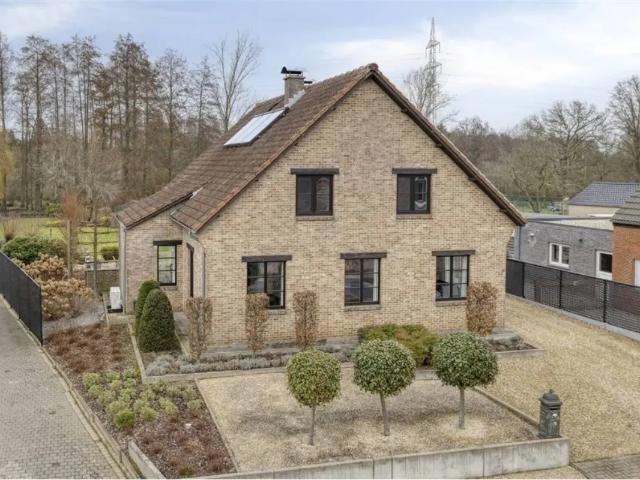 Maison vente à Beringen, Limburg