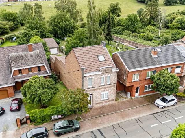 Maison vente à La Louvière, Wallonie