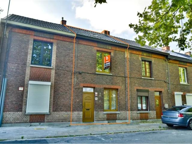 Maison vente à La Louvière, Wallonie