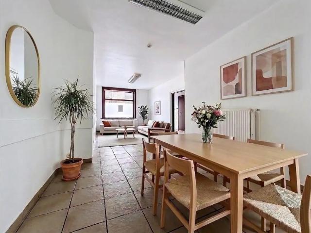 Maison vente à Esquelmes, Wallonie