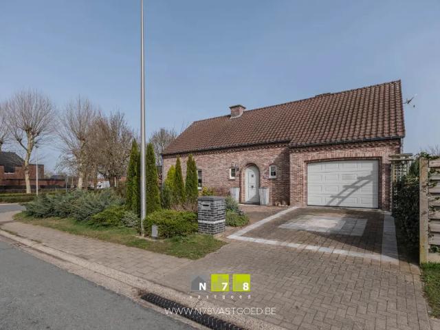 Maison vente à Maaseik, Limburg
