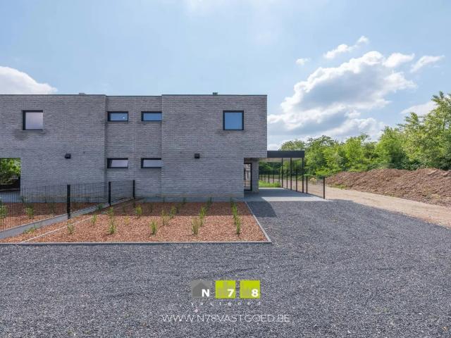 Maison vente à Maasmechelen, Limburg