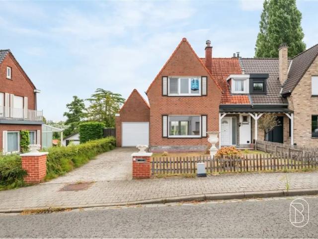 Maison vente à Courtrai, West-Vlaanderen