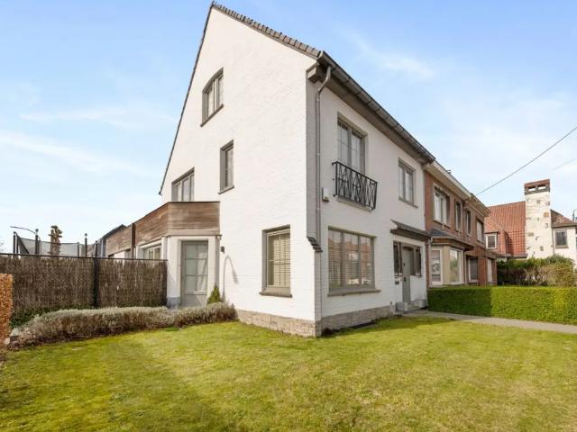 Maison vente à Courtrai, West-Vlaanderen