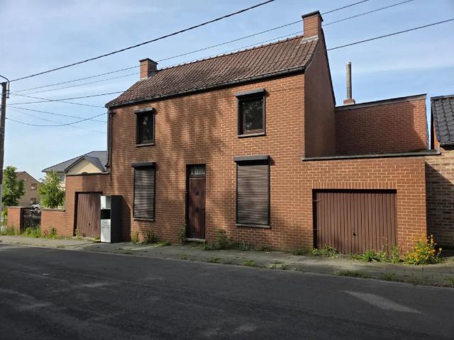 Maison vente à La Louvière, Wallonie