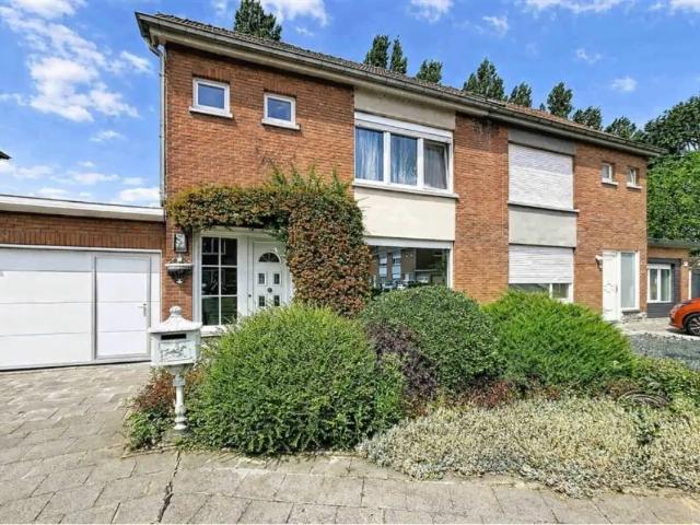 Maison vente à Mouscron, Wallonie