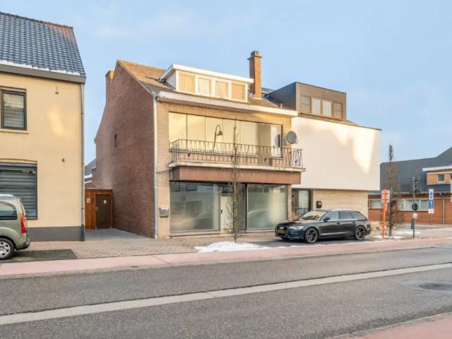 Maison vente à Maaseik, Limburg