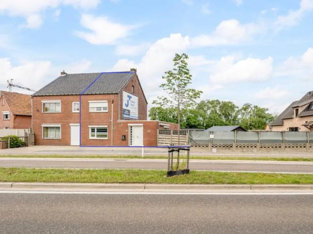 Maison vente à Maaseik, Limburg