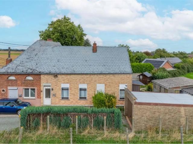 Maison vente à Aat, Wallonie