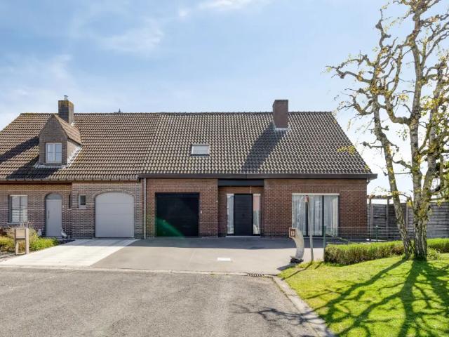 Maison vente à Staden, West-Vlaanderen