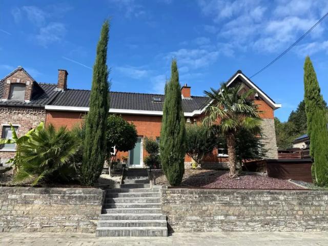 Maison vente à La Louvière, Wallonie