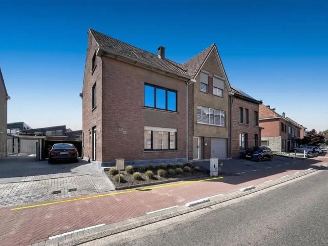 Maison vente à Tamise, Oost-Vlaanderen