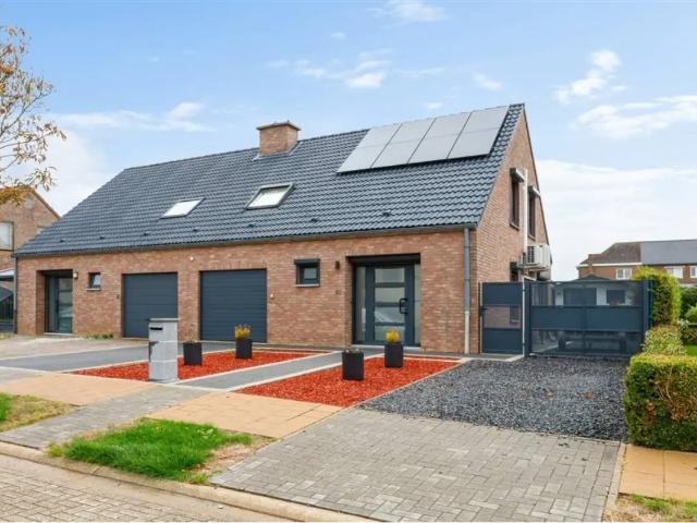 Maison vente à Looz, Limburg